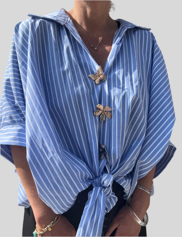 Blouse Vittoria – Un souffle d’élégance et de liberté