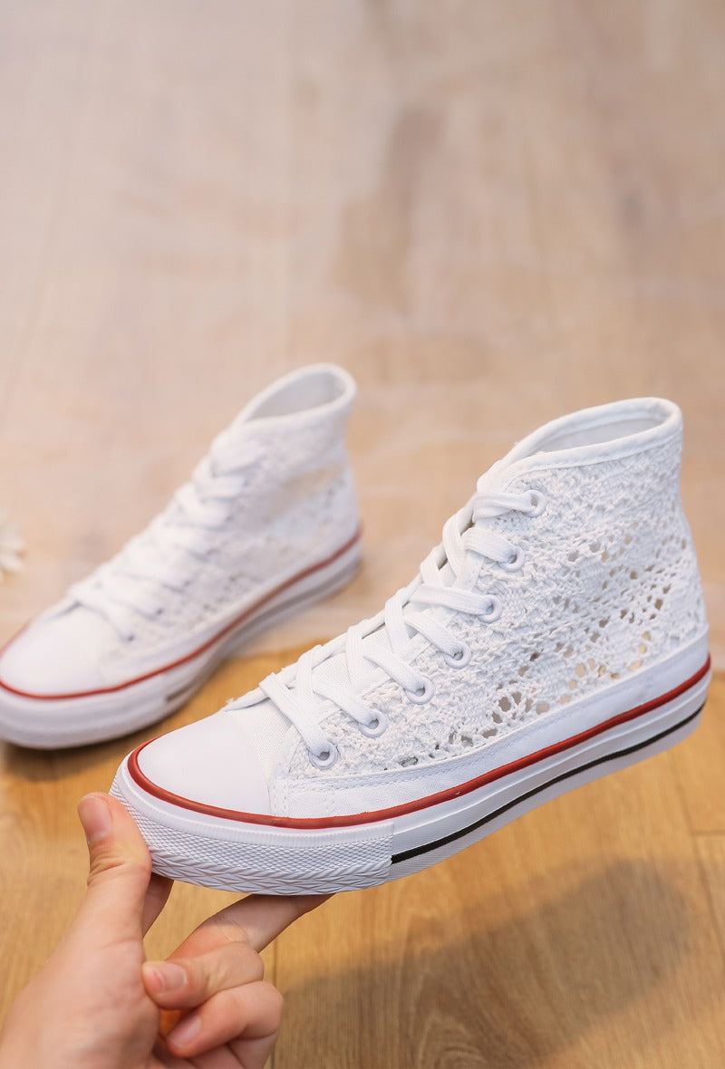 basket blanche dentelle mariage ville de charly vourles style converse